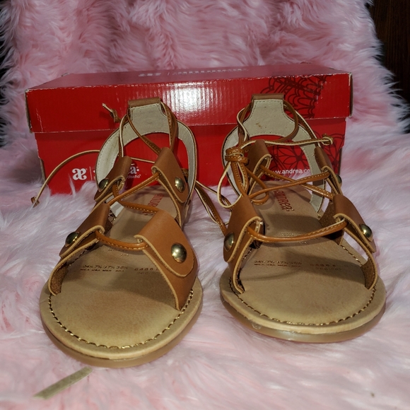 SOLD!! Brown sandals - Picture 2 of 7